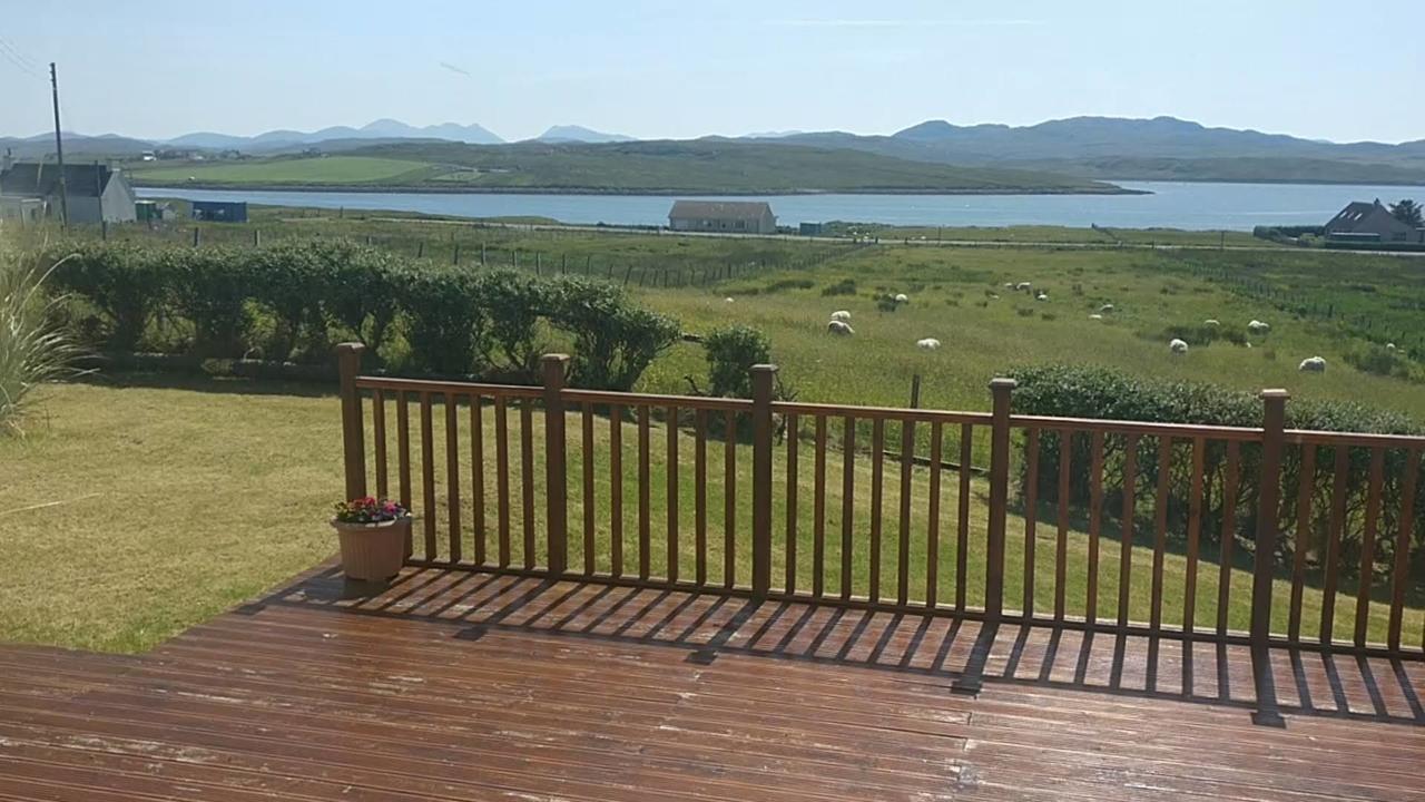 Loch Roag Guest House Breasclete Екстер'єр фото